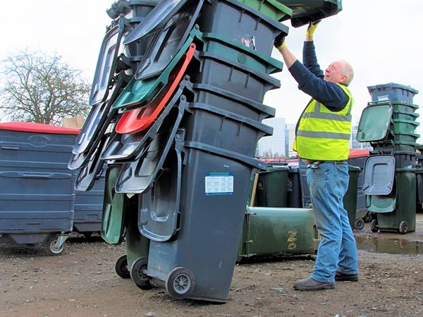 LOCAL AUTHORITY WASTE CONTAINER RECYCLING DE-WHEELING SERVICE
